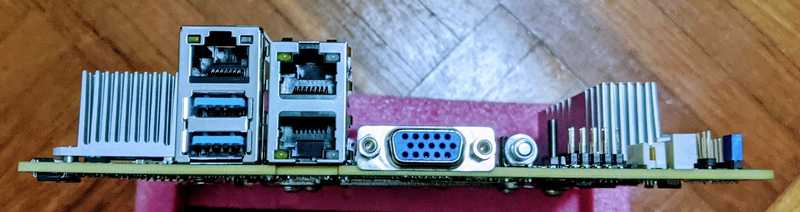 ASRock Rack X570D4I-2T IO